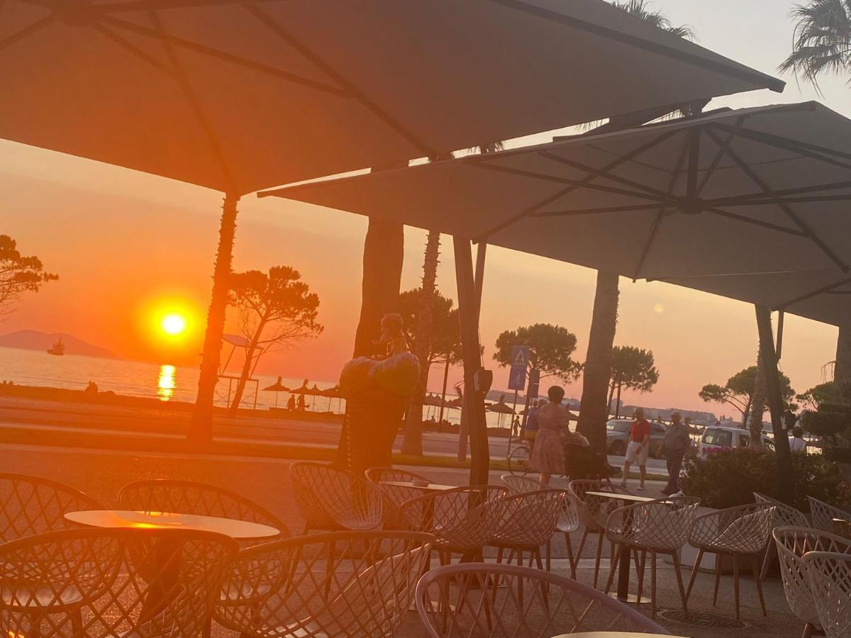 Tafa Deluxe Apartment Vlorë エクステリア 写真